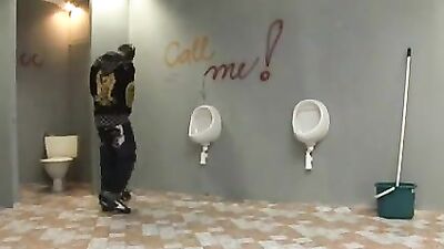 Glory Hole Caught: Big Cocks, Blond Boys and Cum Shots