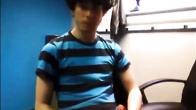 Young and Ready: Gay Teen Porn Cumshots Web-Cam Experience