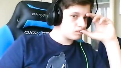 Stefans Webcam Wank - A Hot Twink Porn Experience!