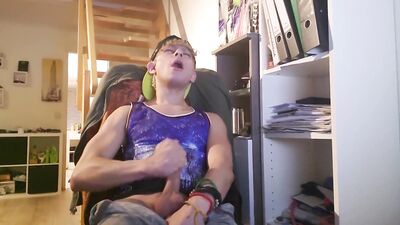 Blonde Twink Daniel Haussers Hardcore Cumshot!