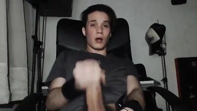 Beautiful Big Dick Boy Porn: Web-Cam Solo Delight!