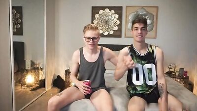 Bareback Bangers: Web-Cam Boys Porn for Hung Lads!