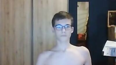 Young and Curious: Amateur Web-Cam Boys Porn