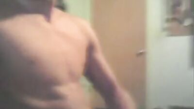 College Muscle Flexing: The Ultimate Gay Porn Experience!