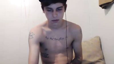 Tattooed Twink Boy Porn Cumshot!