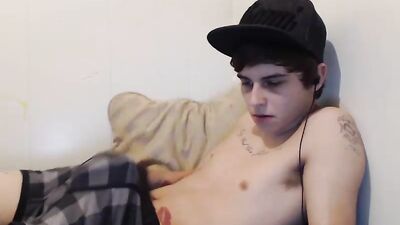 Tattooed Twink Boy Porn Cumshot!