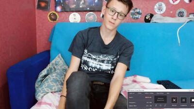 Tommy la grosse queue: Web-Cam Boy Exposed!