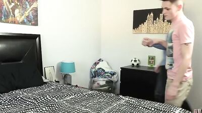 Friendly Bareback Cum Shots: The Ultimate Raw Fuck Experience!