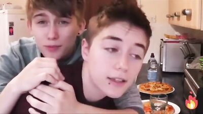 Russian Boyfriend Frenzy - Amateur Webcam Fun