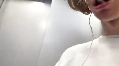 Gay Teen Lift Wank: The Ultimate Porn Experience!