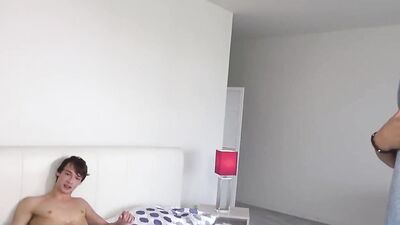 Young Worshipper: The Ultimate Teen Idol Experience