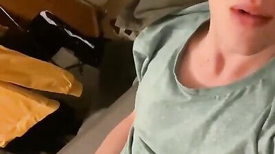 Needed to jerk off as soon as I walked in boys porn - The Ultimate Gay Porn Video Collection!