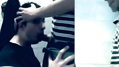 Gangbang in the bathroom - Amateur Oral Porn