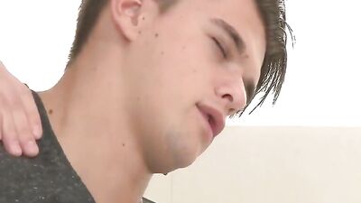 Massage go to fuck my friend - Gay Porn video