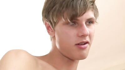 Gay Porn: Muscle Men Bareback Cumming - Clps Shorts!