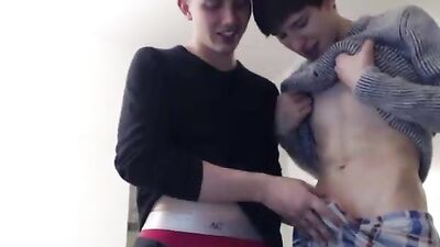 Horny Boys Cam Show: Cum-Shot Amateurs with Big Cocks