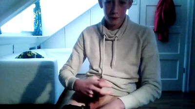 Gay Room Chat: Big Dick Playtime with Boys!