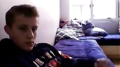 Bears fan jacking out a nice load boys porn