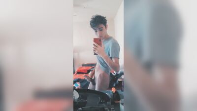 Gay Teen Porn In The Mirror - A Reflection Of Desire!