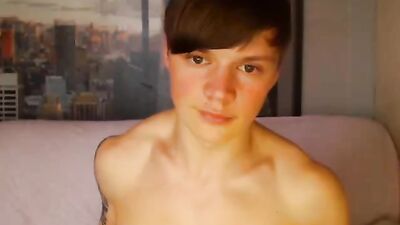 Gangbang Twink Solo & Tube Gay - Explore the Wild Side with Our Youngest Performers!