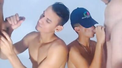 Gangbang Gay Teen Webcam Amateurs - Barebacking Action!