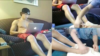 Midwest Muscle Men - Straight Alpha Barefoot Amateurs - Foot Fetish Cash Masters!