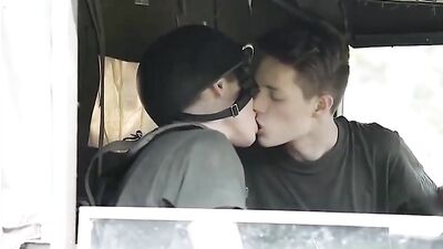 Army Boys Porn JBS: Gay Sex Duos Wild Public Outside Encounters!