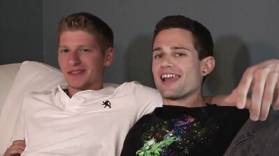 Gay Tube Joe do a Demonstration