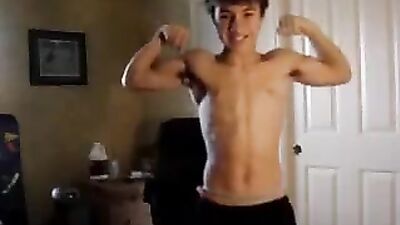 Gangbang Muscle God: Handsome and Bareback! Gayboystube Exclusive