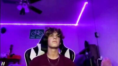 Gamers Super Hard Joystick Cam Boys Porn Revamp - The Ultimate Gay XXX Experience!