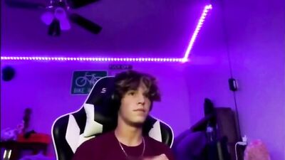 Gamers Super Hard Joystick Cam Boys Porn Revamp - The Ultimate Gay XXX Experience!