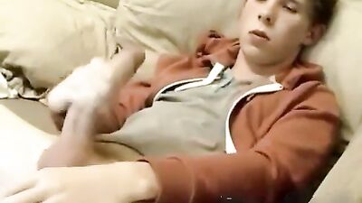 Gay Porn Amateur Cute Boy Big Dicks Solo Action Tube Adventure!