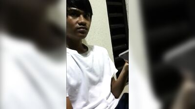 Asian Masturbate in Public For Cash Boys Porn: New Amateur Asian Solo Video!