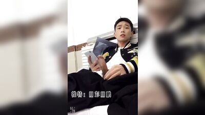 Gangbang Fun with Phone Friends! Amateur Asian Handjob