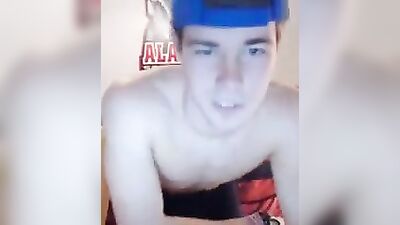 Cute Boy Porn: Nice Ass Exposed!