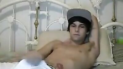 Young Hunk Pumps And Shows Off His Hot Ass On Cam!