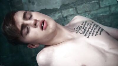 Twink Gym Workout - Wild Bareback Action