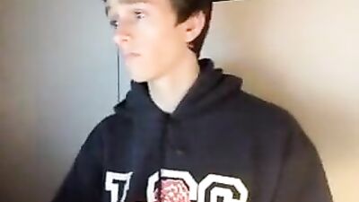 Gay Porn - Cute Teen Web-Cam Ass Play