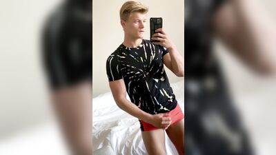 Selfie Action Boy Gay Tube: The Ultimate Collection of Hot and Steamy Gay Scenes!