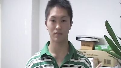 Young Bodybuilder Non-Binary Sexual Adventure