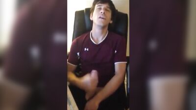 Gay Friends Explore JO Solo on WebCam Porn