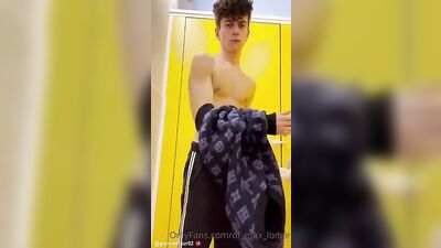 Max Lodges Load in Front Lockers: The Ultimate Public Cumshot Adventure!