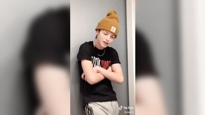 Social Media Boys Big Cock Gay Tube Adventure!