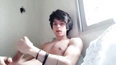 Cumz on his Belly Boys Porn - Hardcore Action for Gay Men!