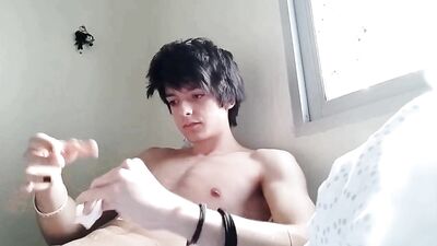 Cumz on his Belly Boys Porn - Hardcore Action for Gay Men!