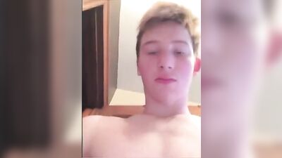 Jerking Redhead: Fit Ginger Boy Web-Cam Show!