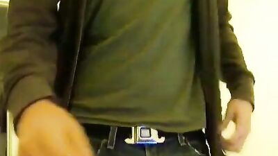 Allen Cums on His Sock Boys Porn: Hardcore Amateur Gay Video!