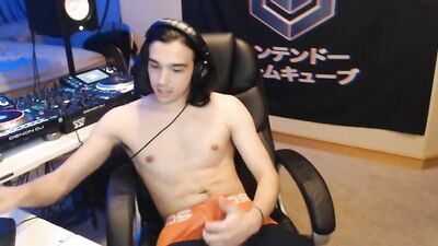 Beautiful Body Boys Porn - Sexy Ass and Cum Shots!