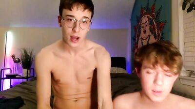Blonde Twink Cumslut: Sugarplum Dick Eaters Web-Cam Adventure