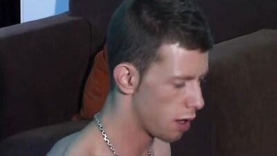 Houseboat Experience: Bareback Threesome!